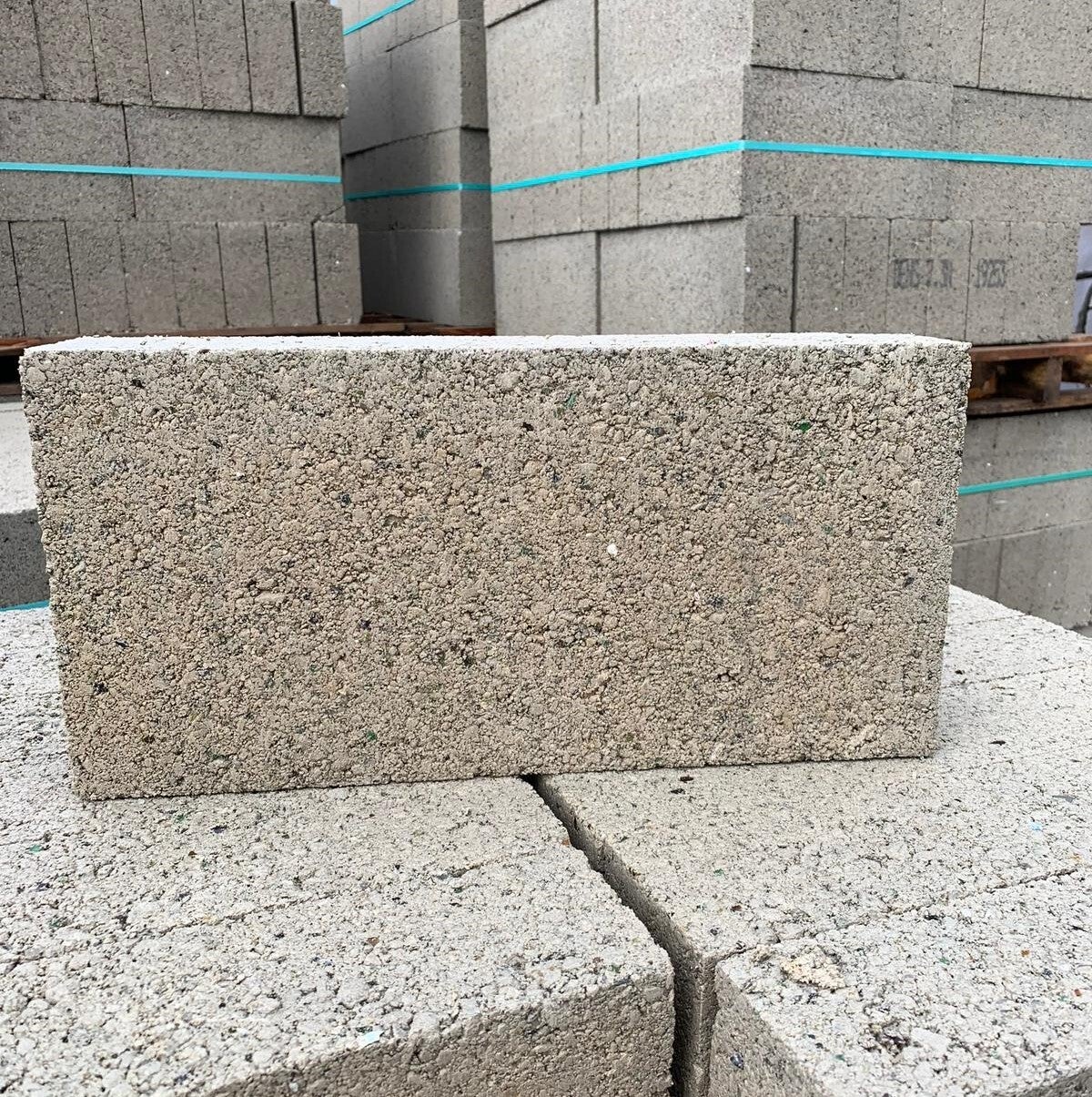 Cavity hotsell concrete blocks