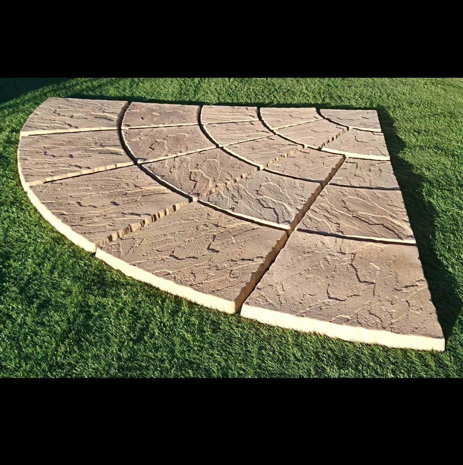 Quarter Circle Old Style | Landscape Paving